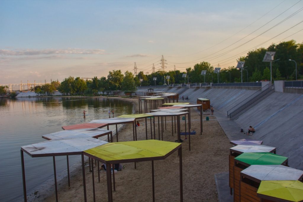 Можно ли сейчас отдыхать на пляжах Запорожья