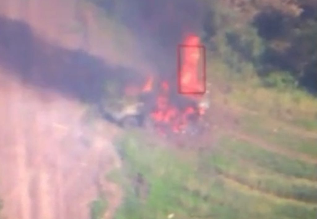 Артиллеристы 55-й бригады эффектно сожгли технику наступавших россиян (ВИДЕО)