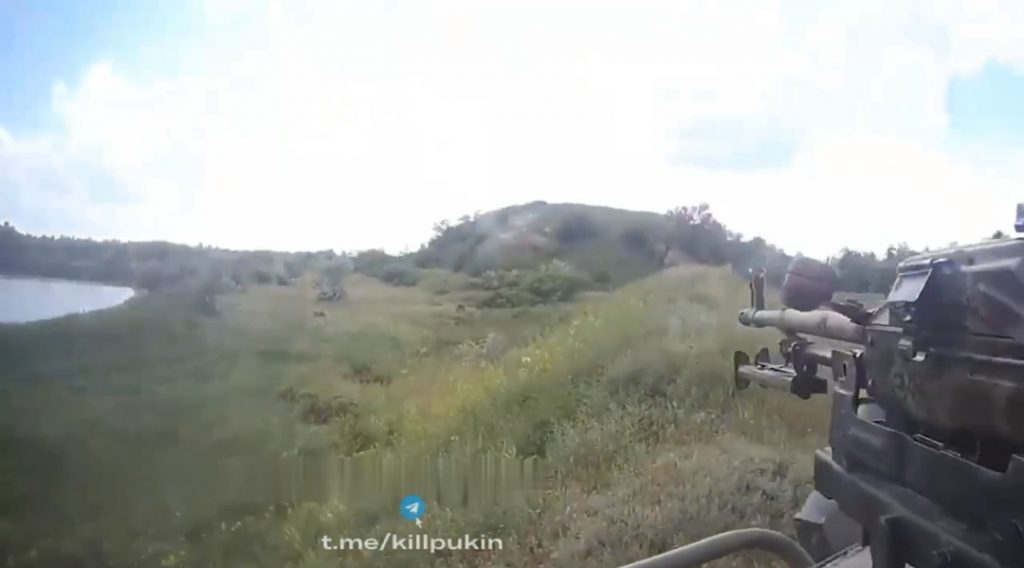 Под Пологами колонна техники РФ попала в засаду (ВИДЕО)