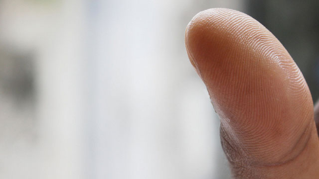 На Запоріжжі окупанти збирають відбитки пальців місцевих жителів