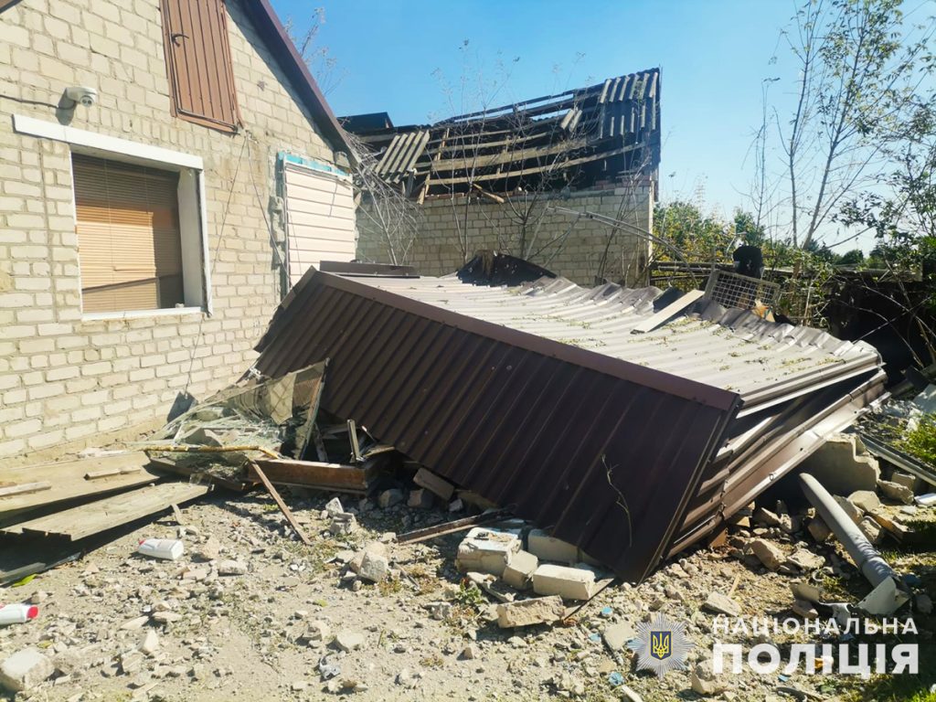 РФ вдарила по будинкам жителів прифронтових міст і сіл: у ГУНП показали наслідки (ФОТО)