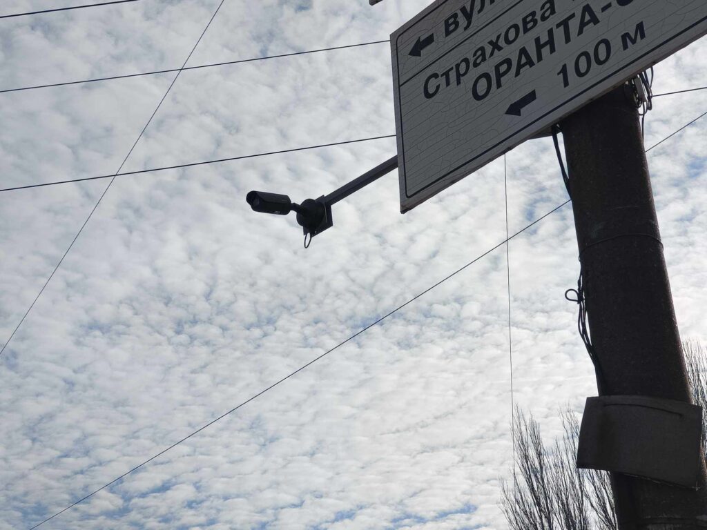 У Запоріжжі нещодавно встановили нову камеру фіксації порушень ПДР: де вона розташована (ФОТО)