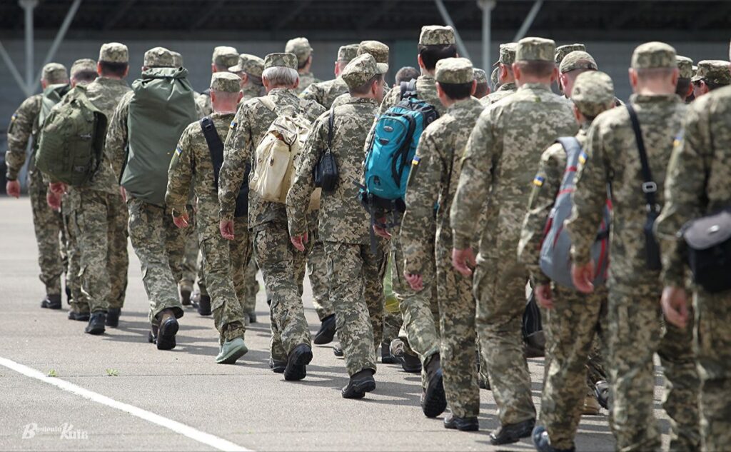 Названо терміни, коли українські строковики мають повернутися додому