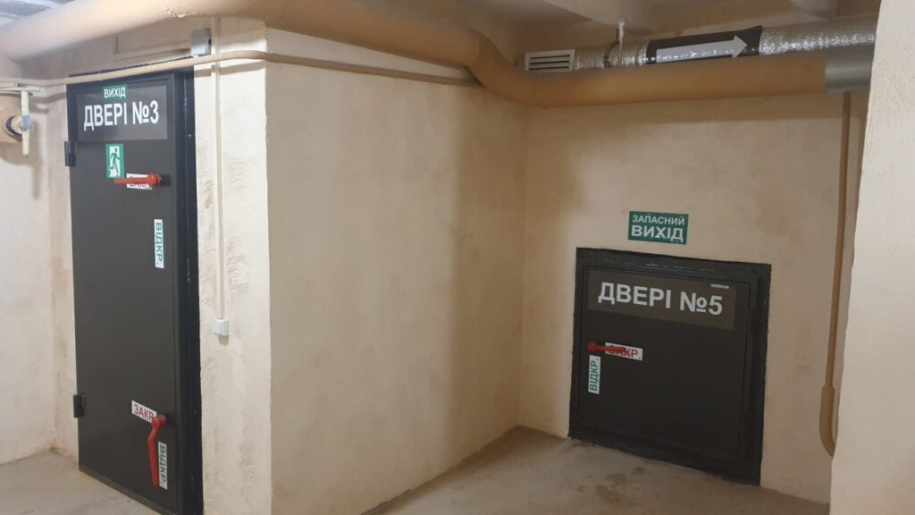 У центрі Запоріжжя оновили укриття, розраховане на 150 осіб (ФОТО)