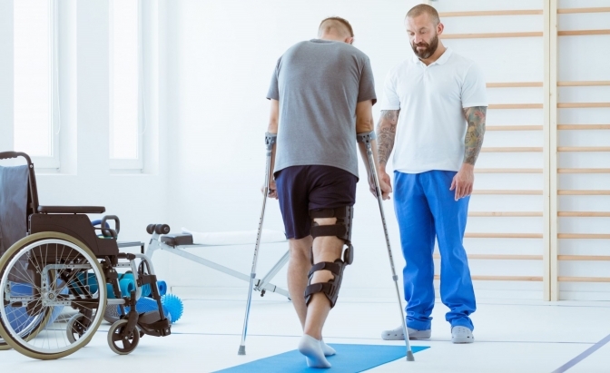 Як ветерани можуть скористатися послугами з реабілітації за програмою медичних гарантій