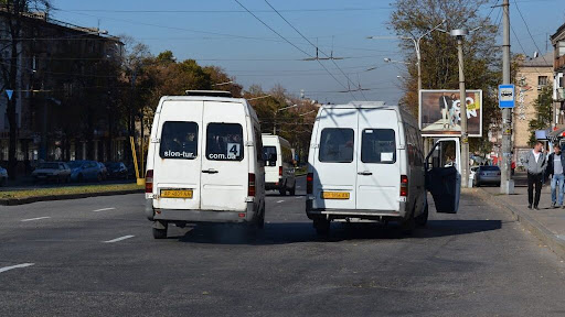 В Запорожье изменили график работы одного из маршрутов: как будет работать общественный транспорт 5 апреля