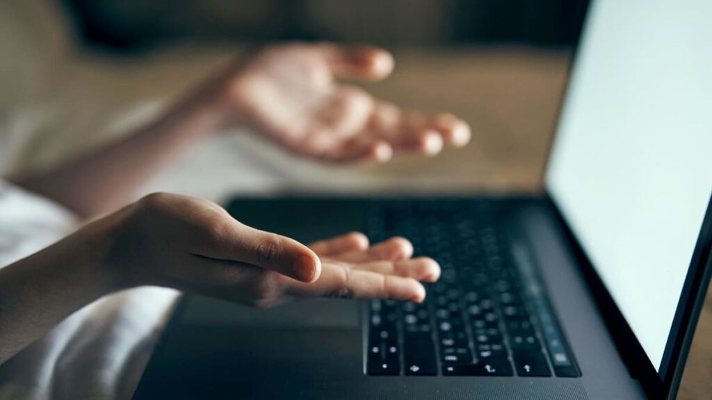 «Новий застосунок банку»: українців попереджають про шахрайську схему