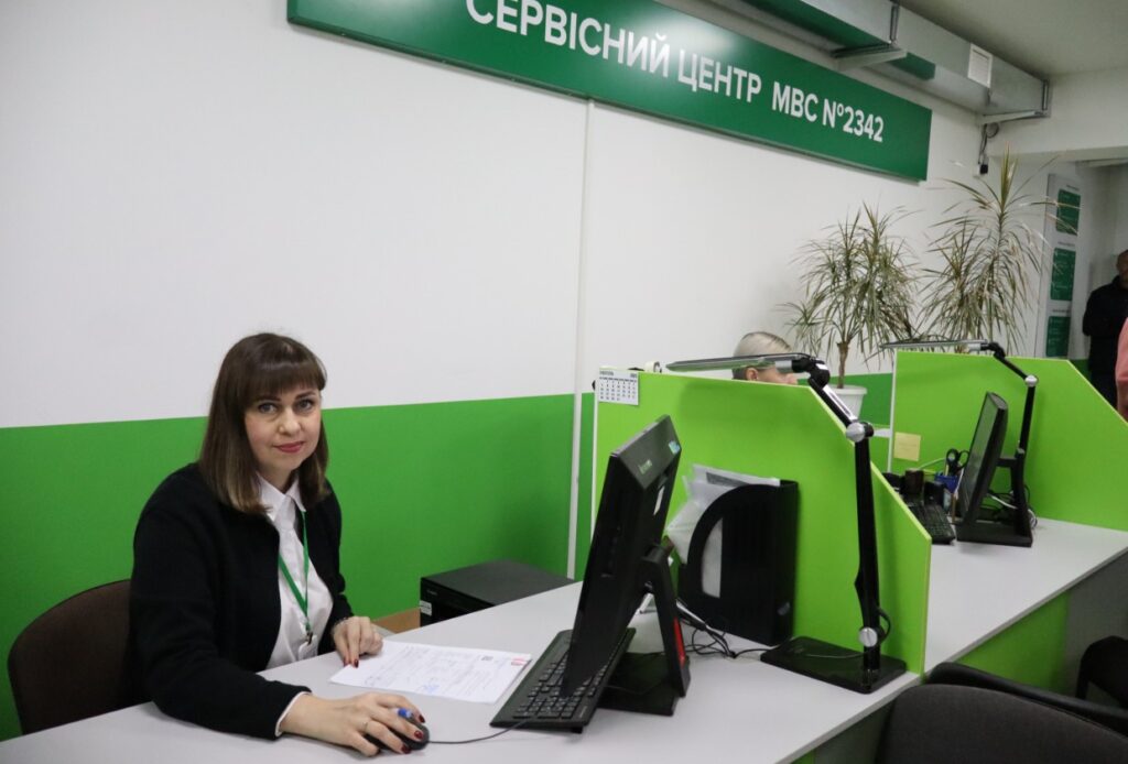 У Запоріжжі розпочали роботу «підземні» сервісні центри: які послуги можна отримати (ФОТО)