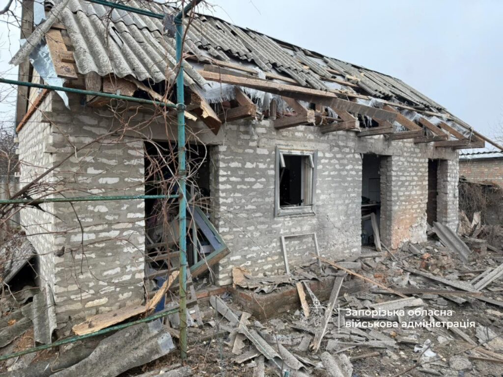 Під Запоріжжям жінка отримала поранення через обстріл