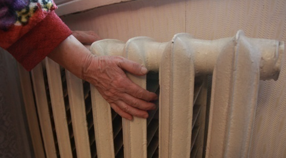 У Запоріжжі ремонтують мережі: кілька будинків залишилися без води та опалення