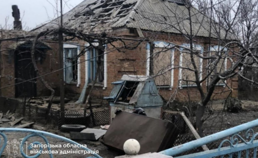 Ворожий терор у Запорізькій області: куди спрямували 405 удари за добу (ФОТО)