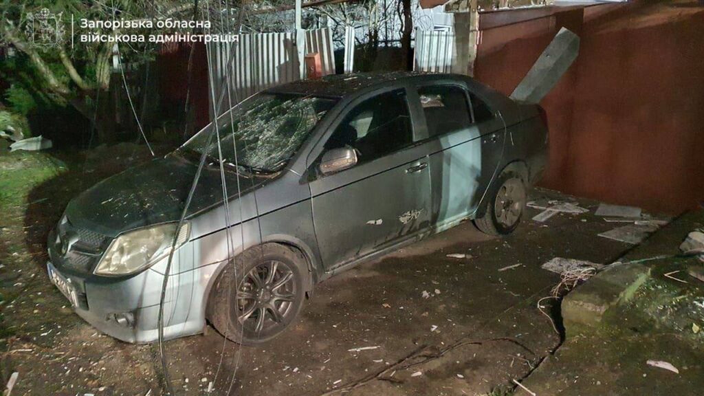 Наслідки ворожої атаки шахедами на Запоріжжя (ФОТО)